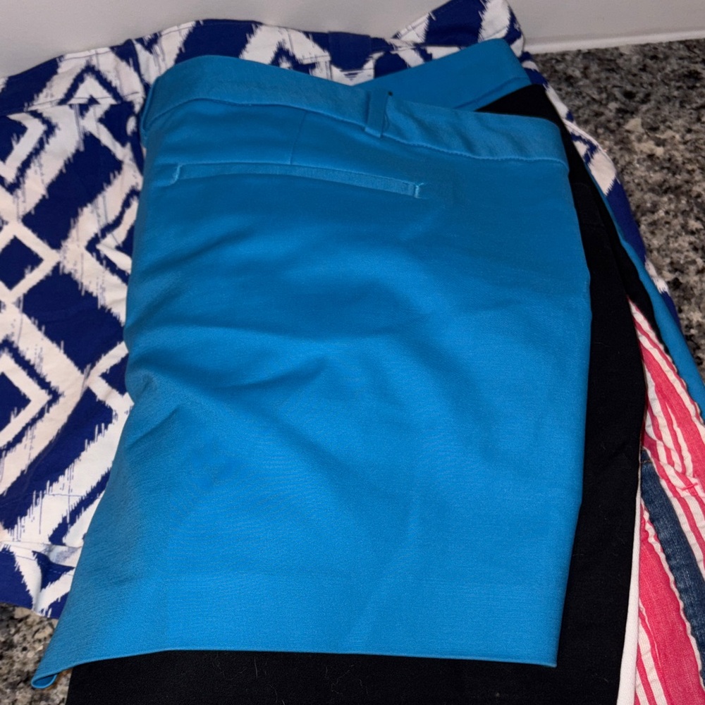6 Pairs Denim Blue Women's Shorts - Picture 11 of 12